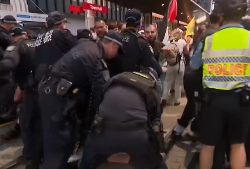 Australijski izaslanik za islamofobiju pozvao na istragu o policijskoj sili na protestu u Sydneyju