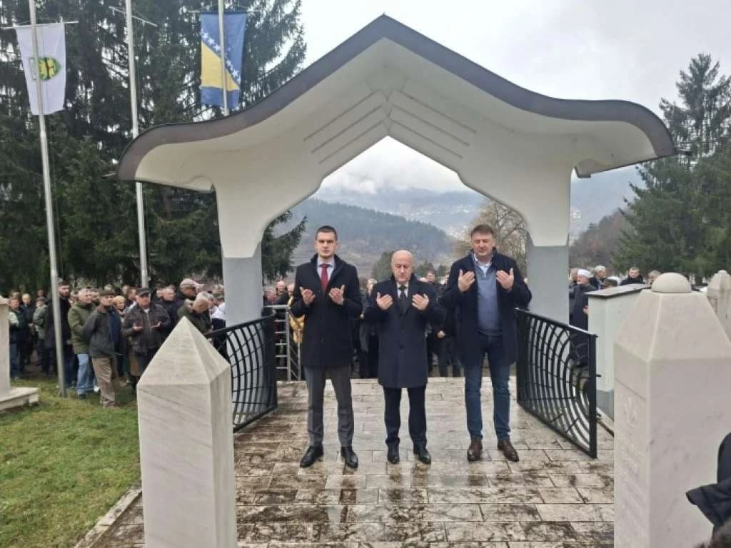 U Goraždu obilježena 32. godišnjica pogibije Ferida Dizdarevića Dizdara i osam saboraca