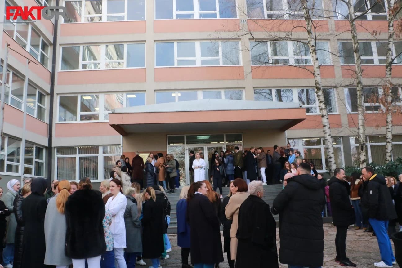 Radnici Stomatološkog fakulteta obustavljaju rad ako do 16 sati ne prime plaću, odgovorni Rektorat, Vlada i Skupština KS