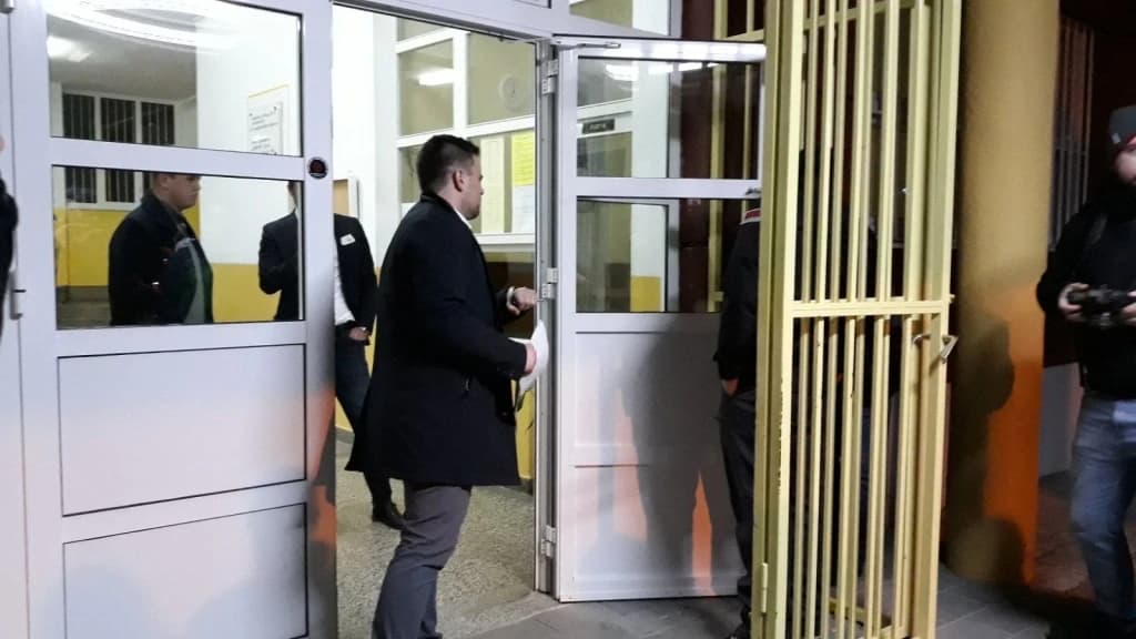 Izborni dan: Glasalo se i nakon 19 sati
