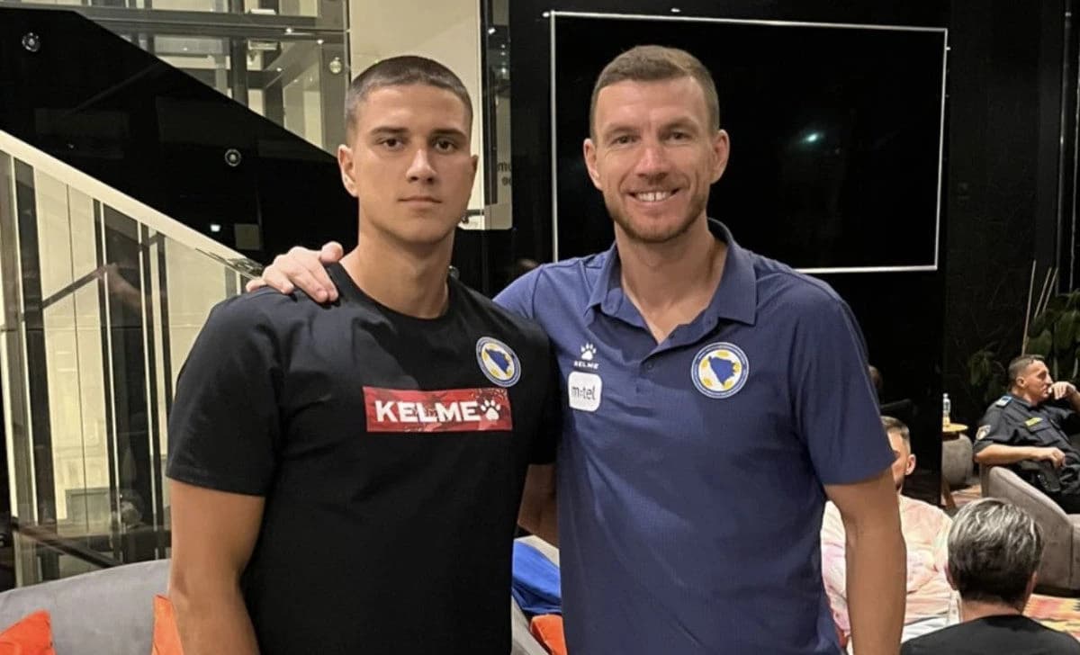 Zinedine Smajlović u društvu Edina Džeke