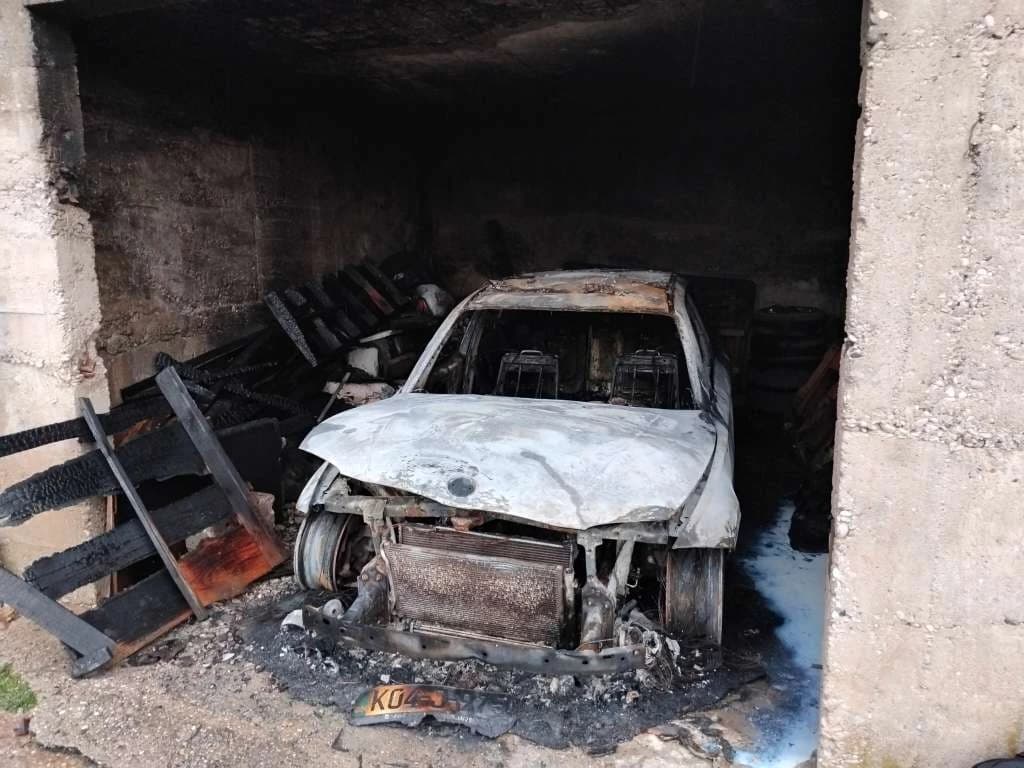 Vijećnici u Čapljini pred kućom zapaljen automobil: "Već su joj prijetile osobe povezane s vlašću"