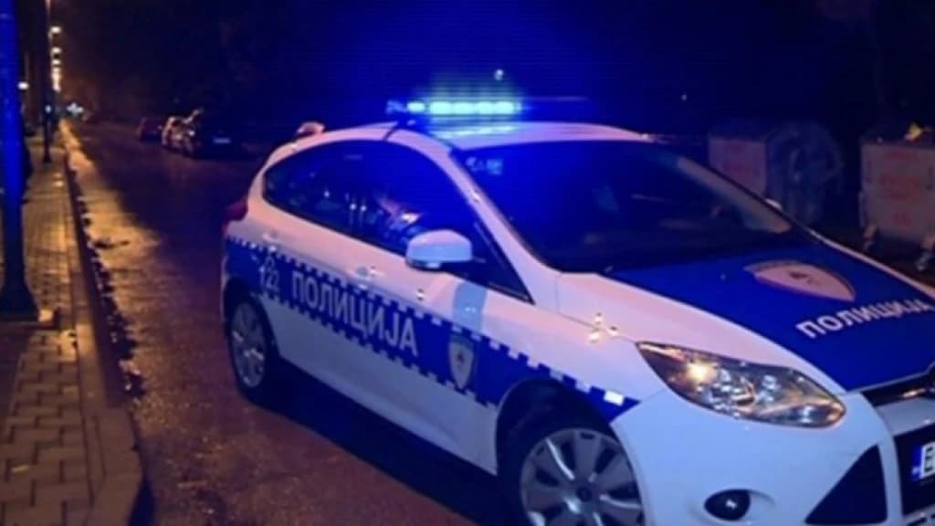 Drama u Derventi: Dvije osobe upale u Policijsku stanicu, povrijeđen policajac