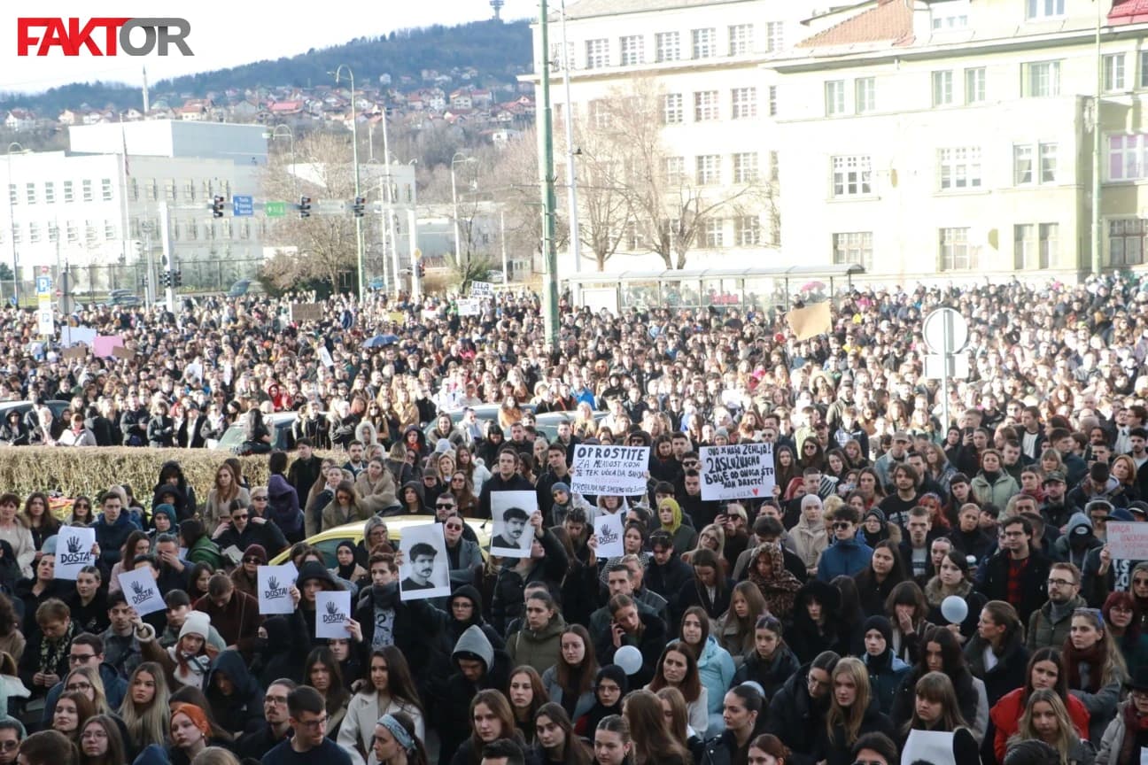 Hiljade građana izašle na protest u Sarajevu: Omladina nam gine, živimo u strahu!