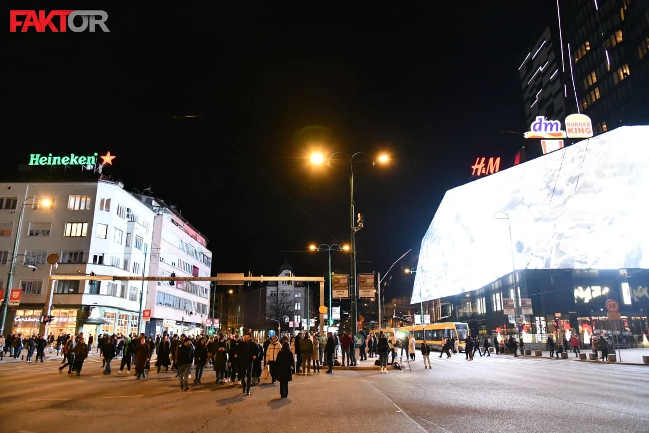 Za sutra u 12 sati zakazan novi protest u Sarajevu