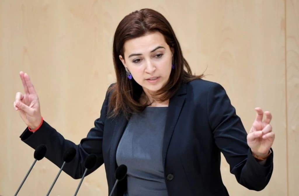 Zadić Alma