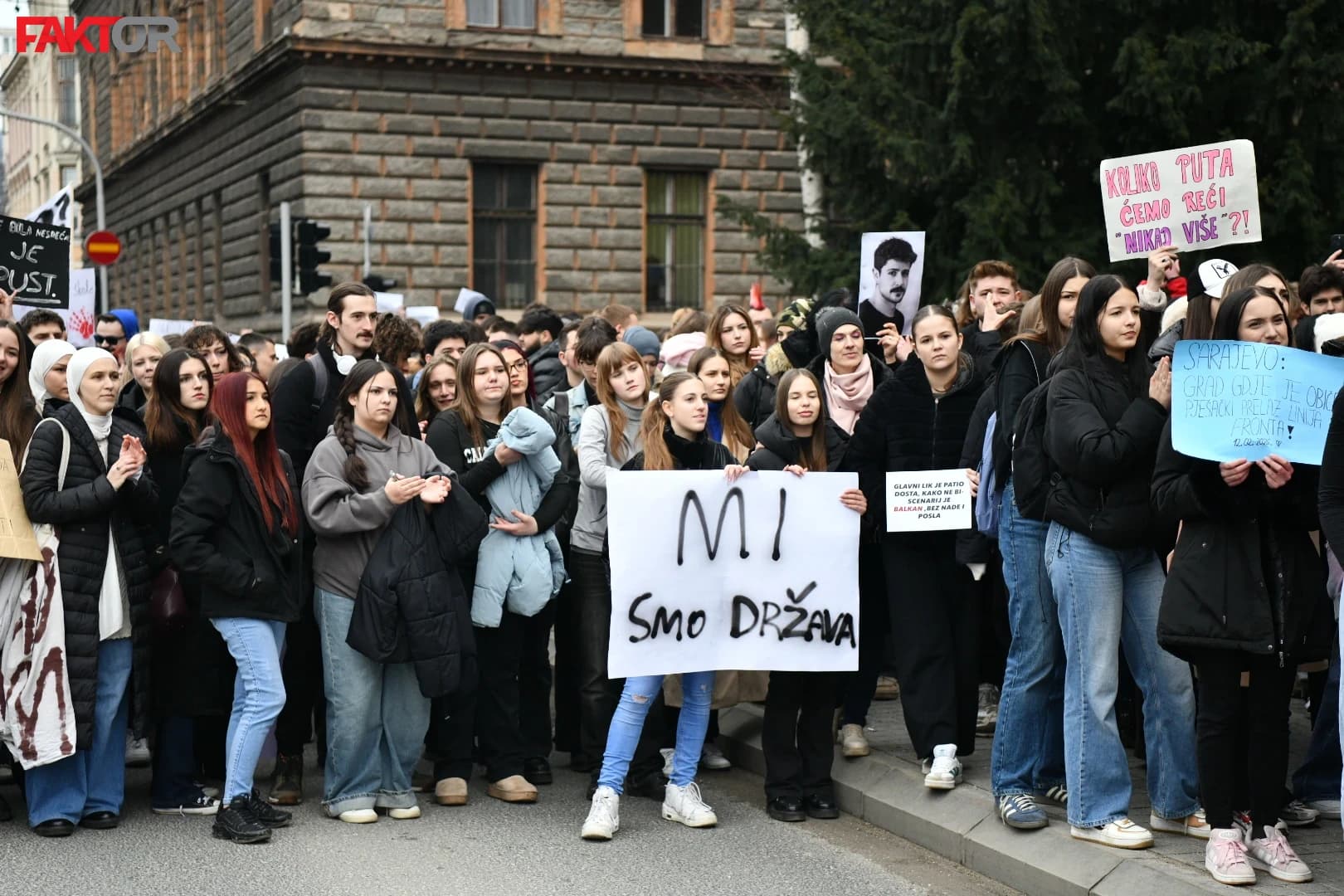 "Ne ubija tramvaj, nego nemar": Demonstranti se razilaze, najavili novo okupljanje za sutra