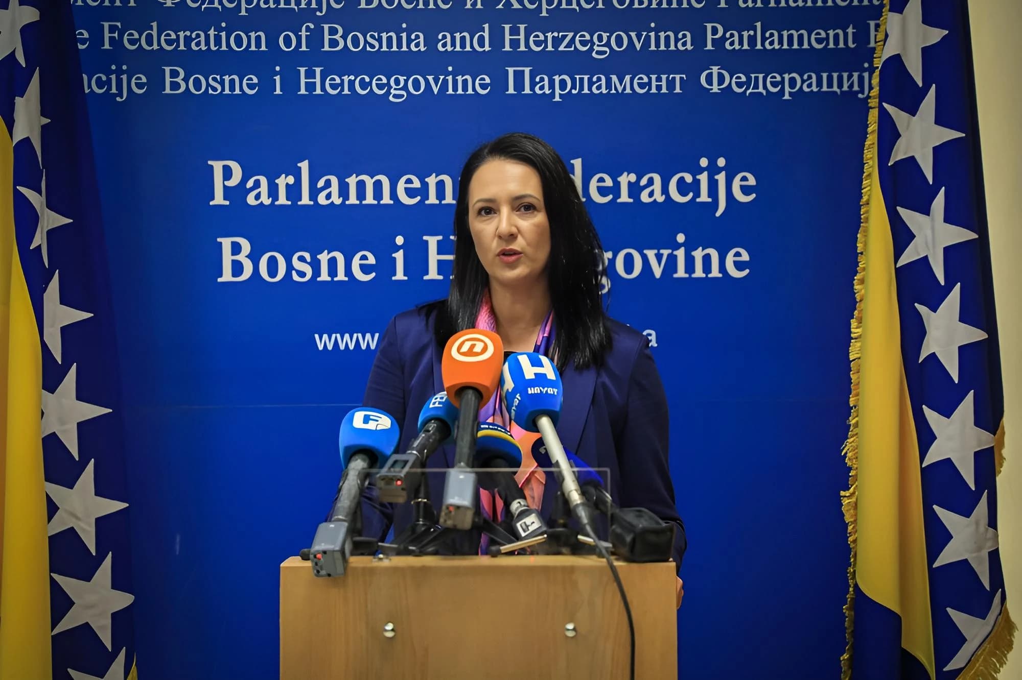 Aida Obuća: Crveni i naradžasti spin može trajati jednu press konferenciju, odgovornost je vječna
