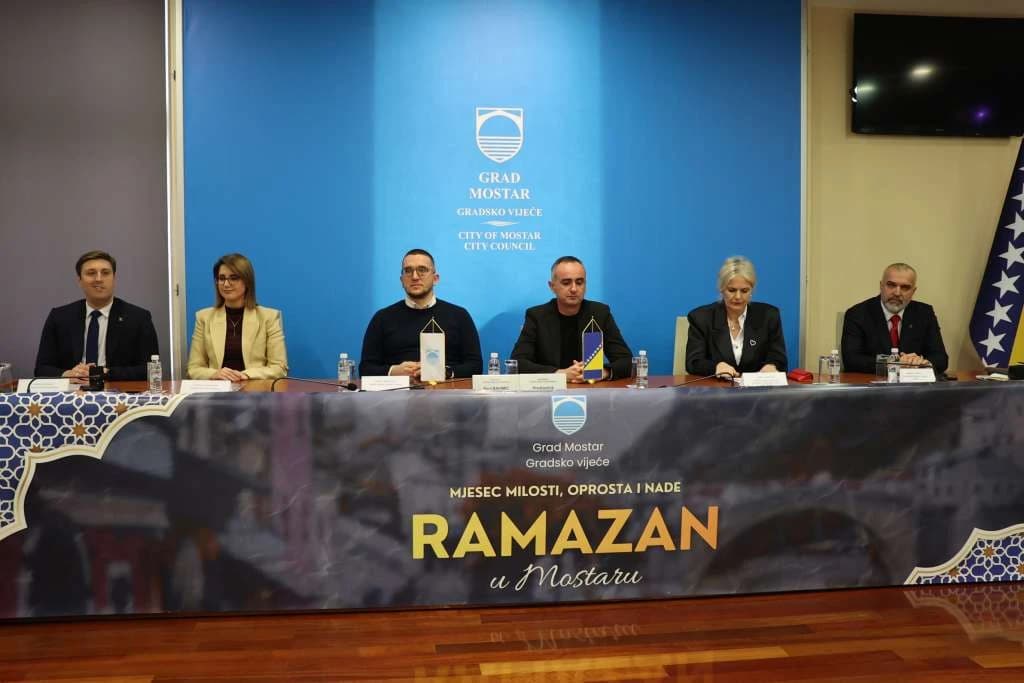 Predstavljen program "Ramazana u Mostaru", prvi put bit će podignuta i zastava manifestacije
