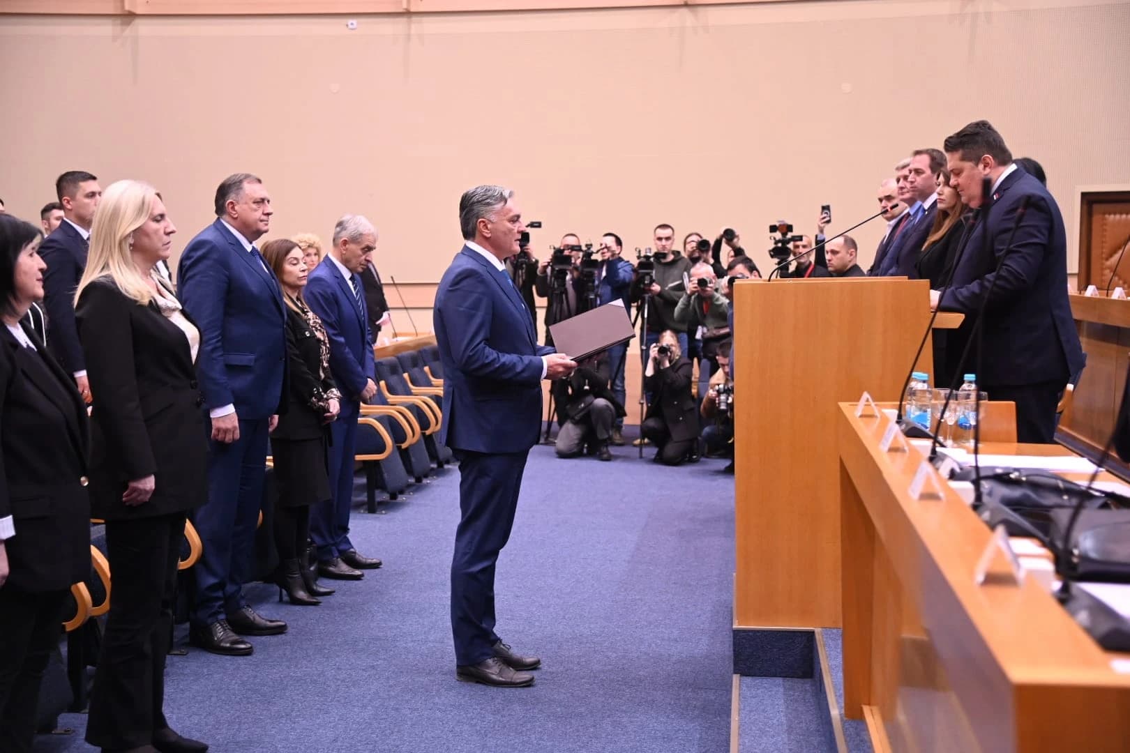 Siniša Karan položio zakletvu i preuzeo dužnost predsjednika entiteta RS
