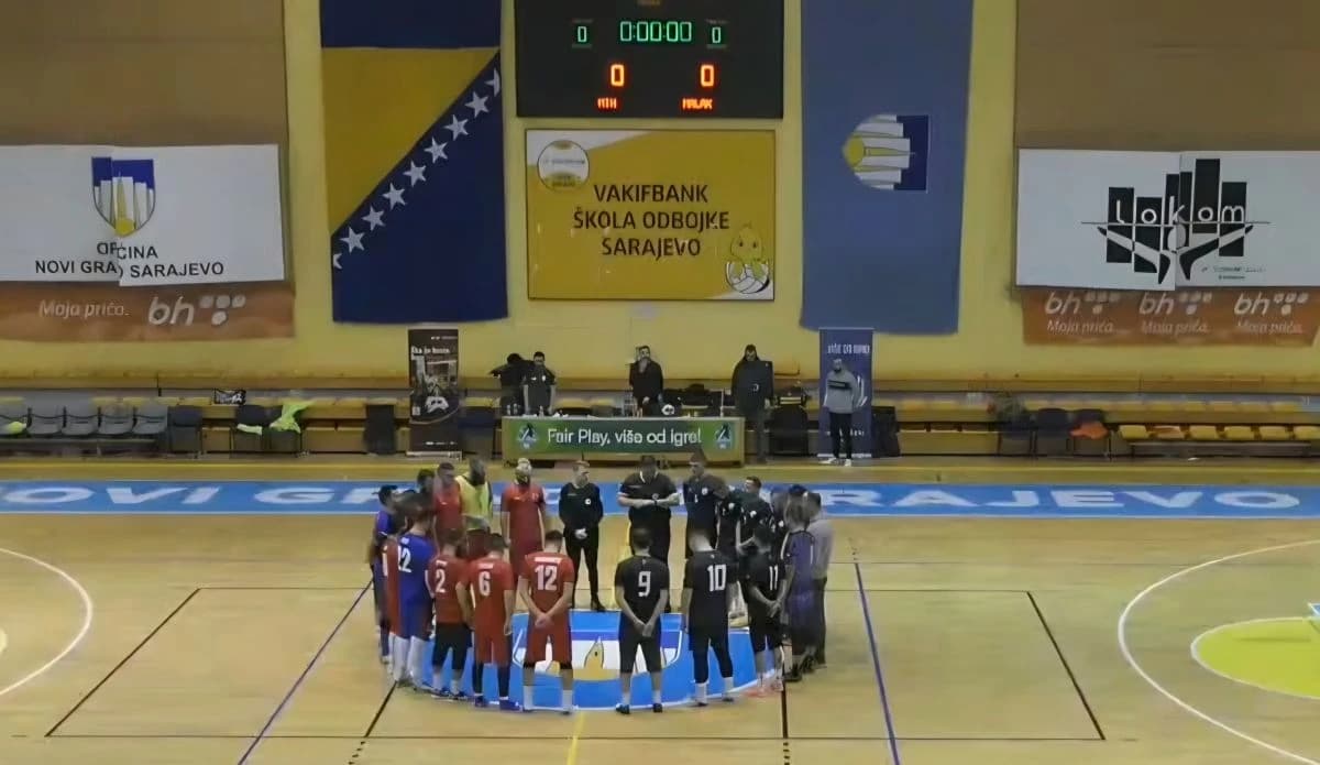Derbi susret počeo minutom šutnje povodom tragične tramvajske nesreće