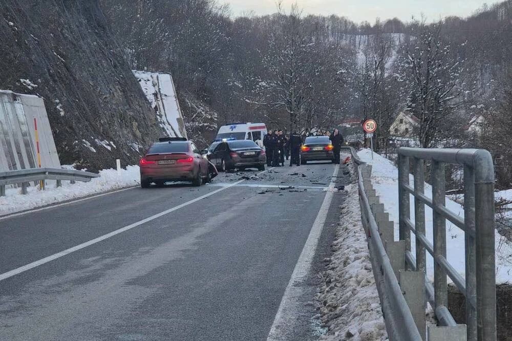Saobraćajna nesreća u konvoju crnogorskog premijera, povrijeđeni policajci