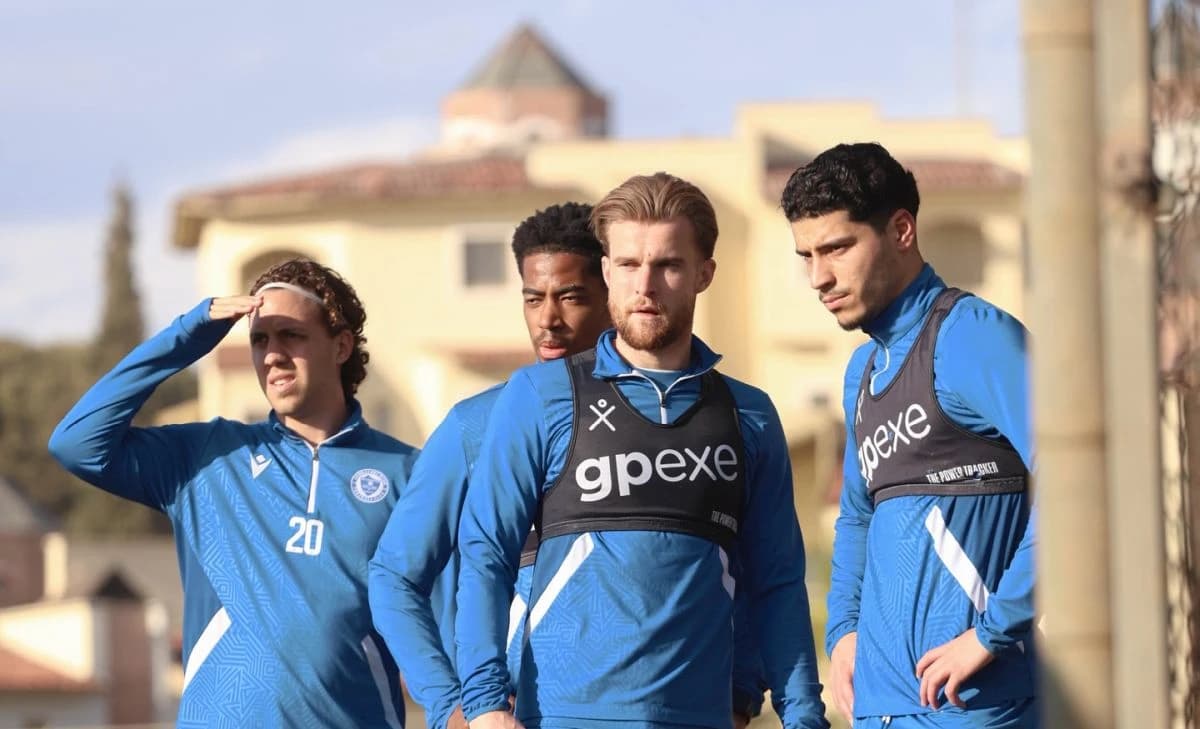 Troupee, Seedorf, Konings i Oulad prekobrojni