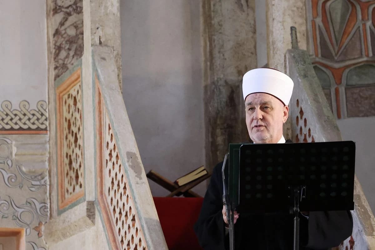 Reisu-l-ulema tokom današnje hutbe u Begovoj džamiji