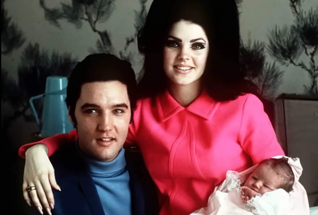 Elvis i Priscilla sa bebom