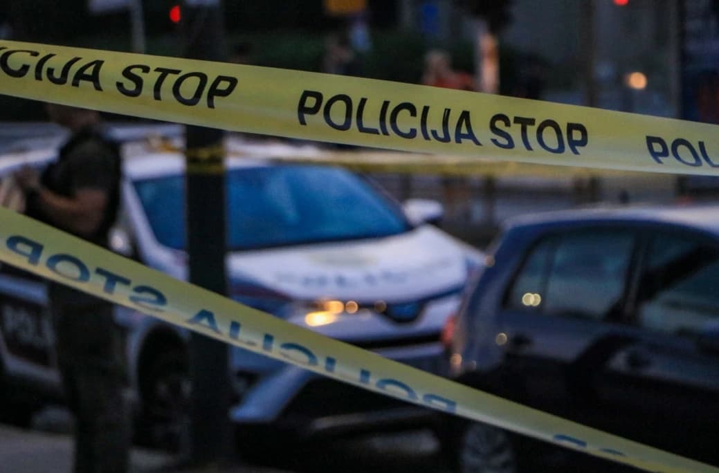 Drama u Gračanici: Razbojnici pokušali opljačkati trgovinu, pa zapucali na policiju, dvojica uhapšena