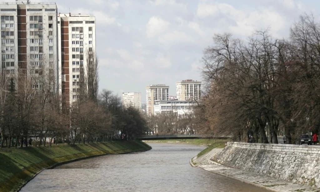 Umjereno oblačno u Bosni, sunčano u Hercegovini, dnevne temperature do 15 stepeni