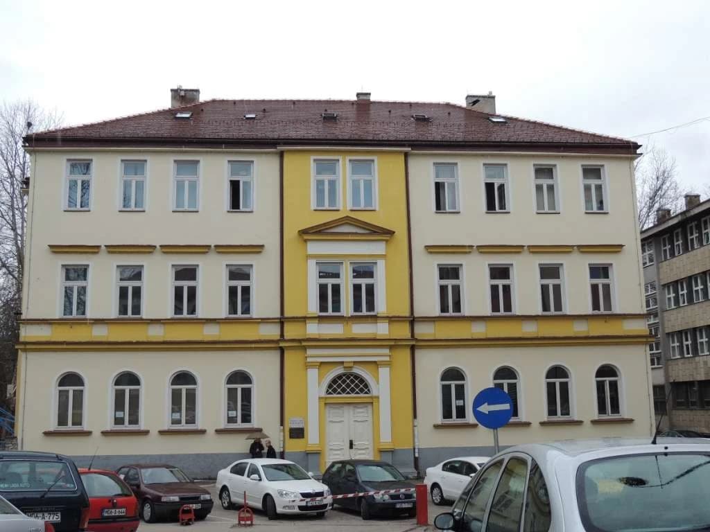 Nema više dvije KM po kvadratu: U Bihaću ukidaju privilegije političkim strankama pri zakupu gradskih prostora