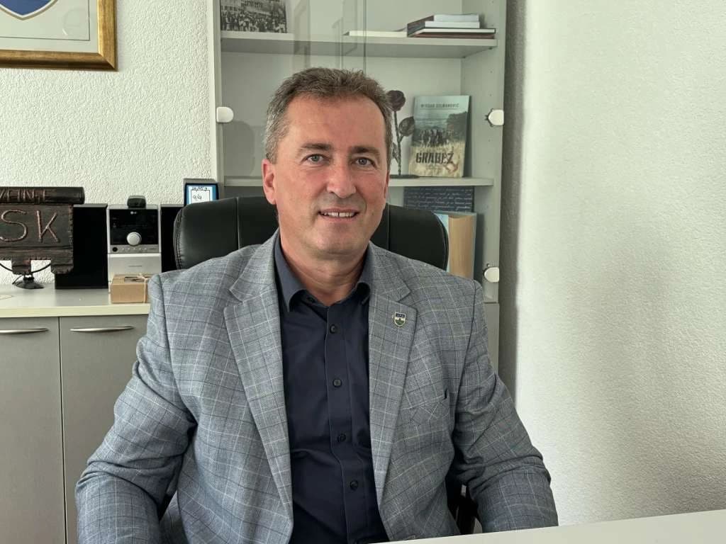 Zloupotreba službenog položaja