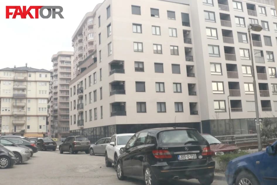 Bomba aktivirana usred stambenog kompleksa Tibra na Stupu