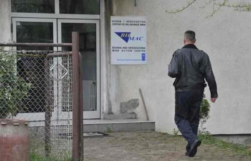 Uprkos presudi zaposleni u BHMAC-u bez beneficiranog staža: Godina im je trebala da saznaju šifru u PIO-u, svi se peru