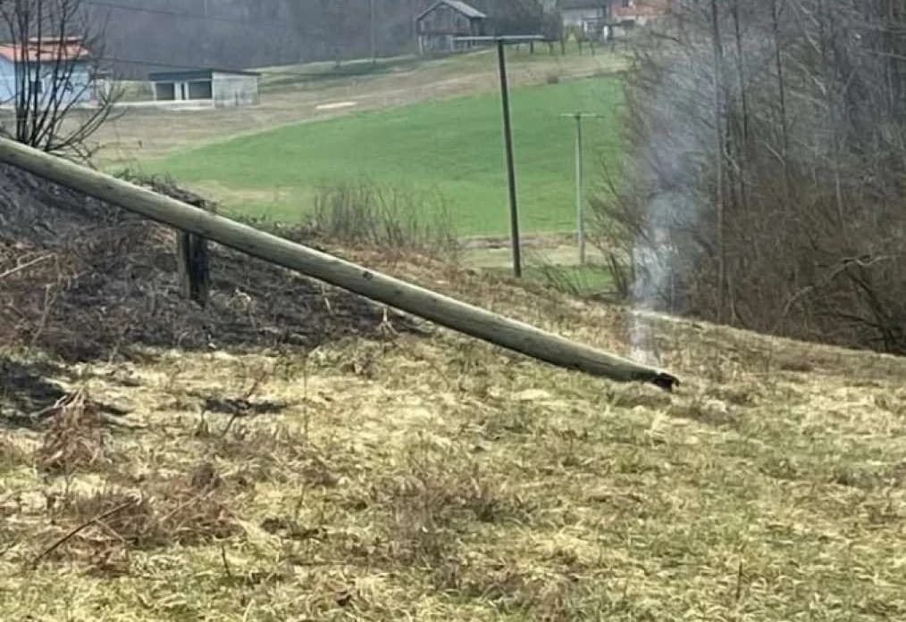 Paljenje njive izazvalo kolaps mreže: Više naselja Velike Kladuše ostalo bez struje