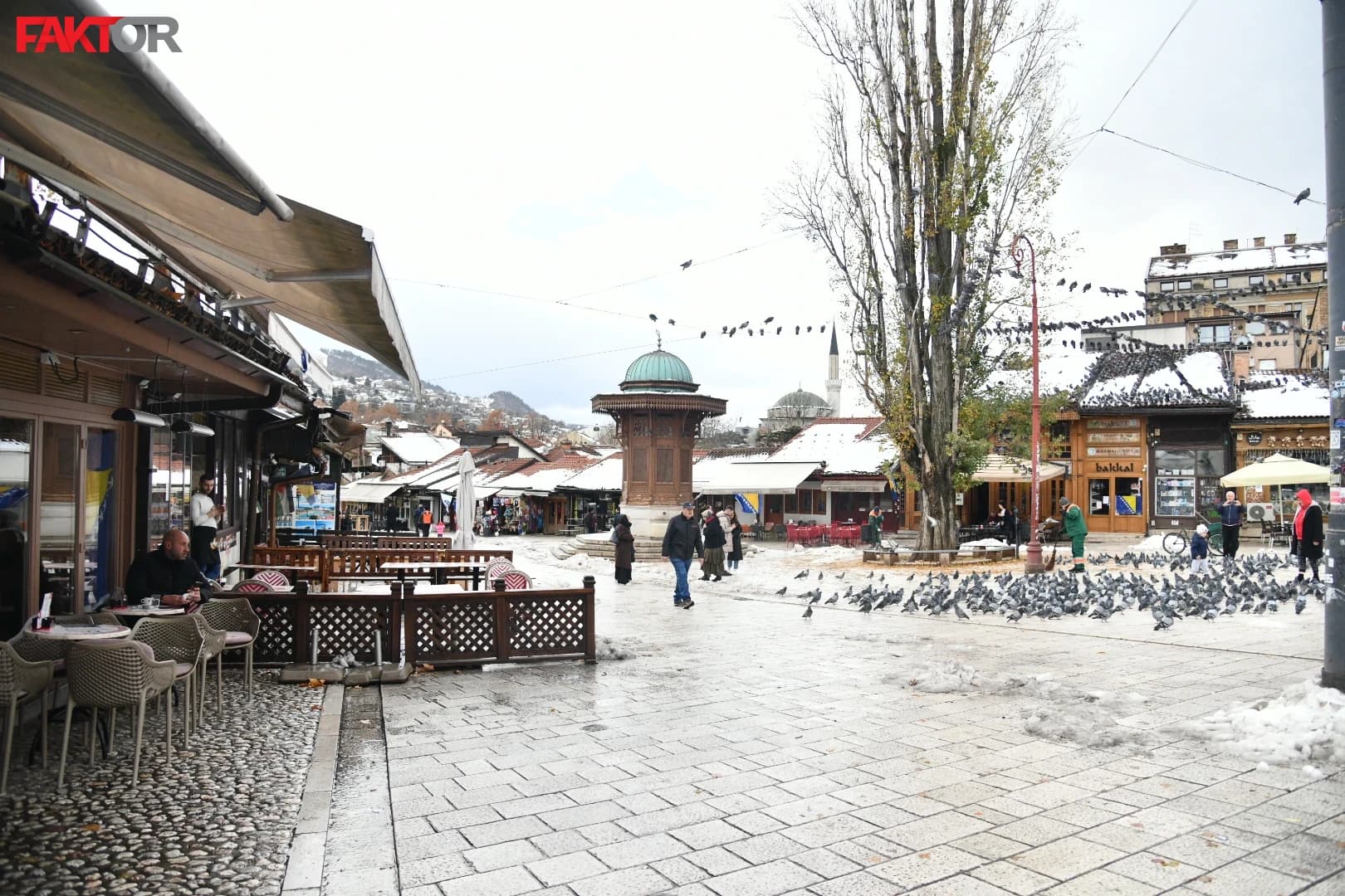 Da li će se neko konačno obratiti sudu: Orašje nedjeljom radi punom parom, centar turizma Baščaršija pod katancem