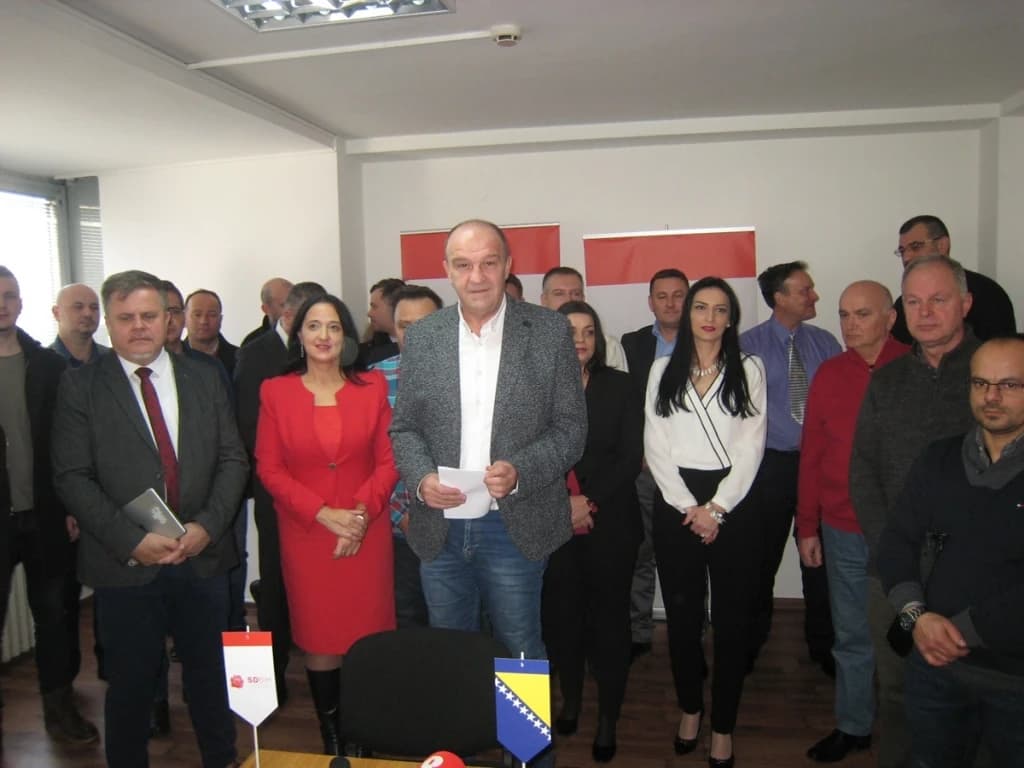 Enver Bijedić s članovima SD BiH