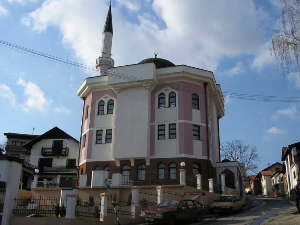 Donja džamija Doboj