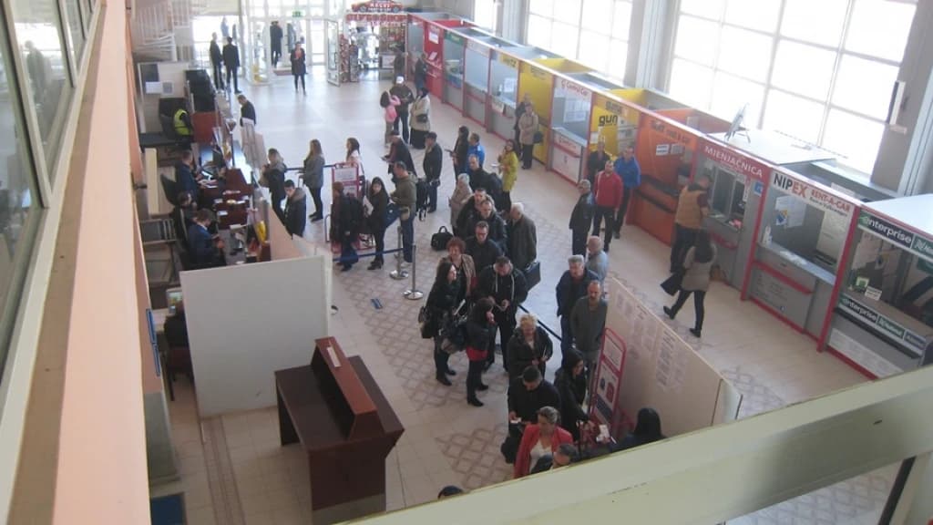 Međunarodni aerodrom Tuzla