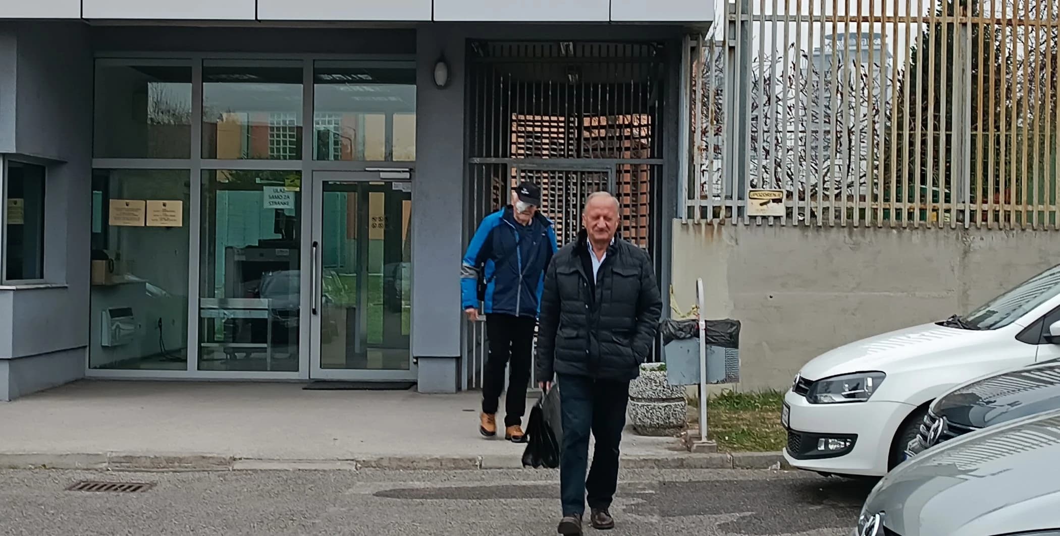 Boro Ivanović (lijevo) s braniocem Slavišom Prodanovićem