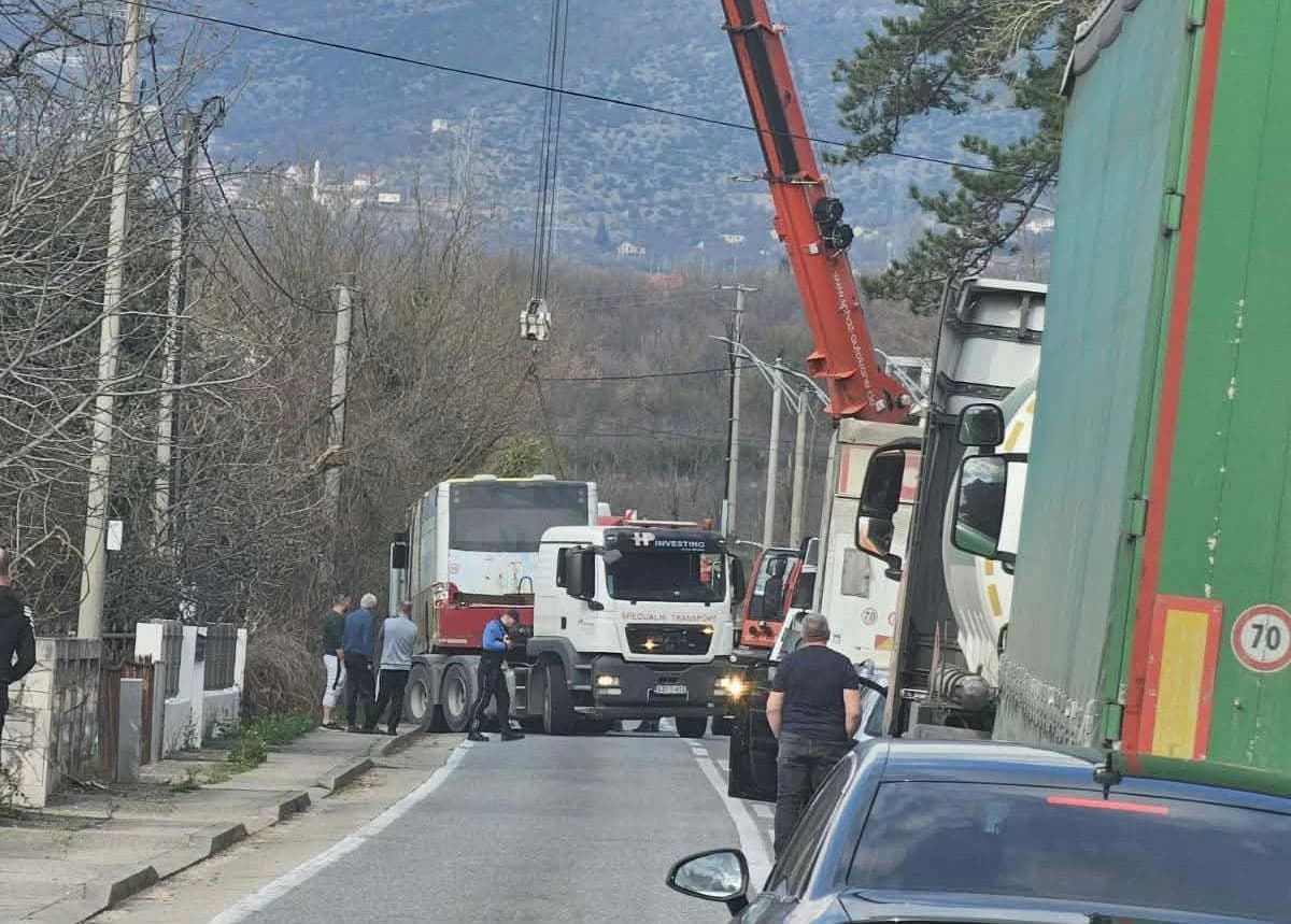 Uklanjanje autobusa nakon uviđaja