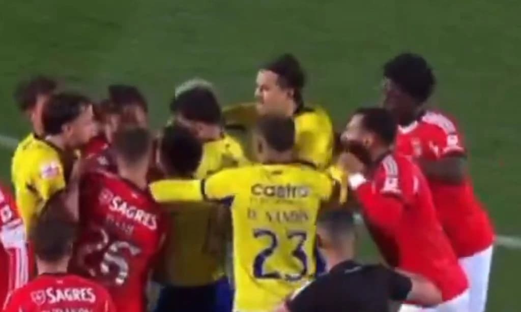 Amar Dedić kakvog ranije nikada niste vidjeli: Fizički se sukobio sa rivalom, odmah je isključen