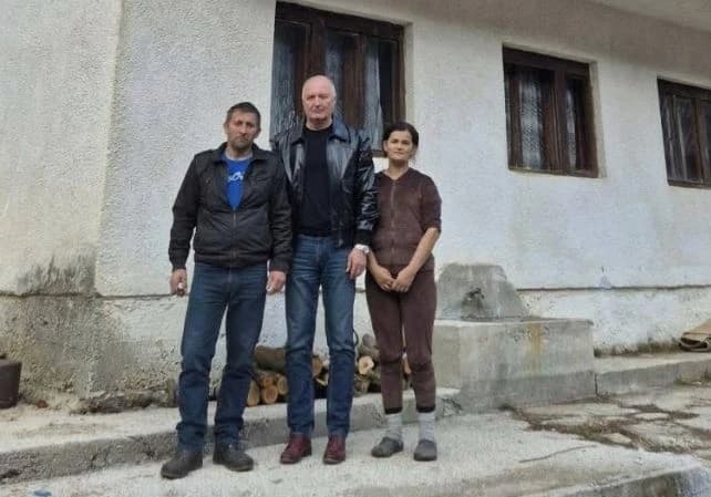 Ministar Helez kupio kuću porodici sa petero djece