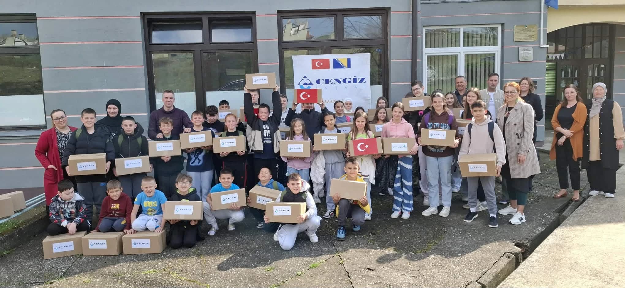 Kompanija Cengiz donirala djeci 500 ramazanskih paketa, pomoć stigla i najugroženijim porodicama