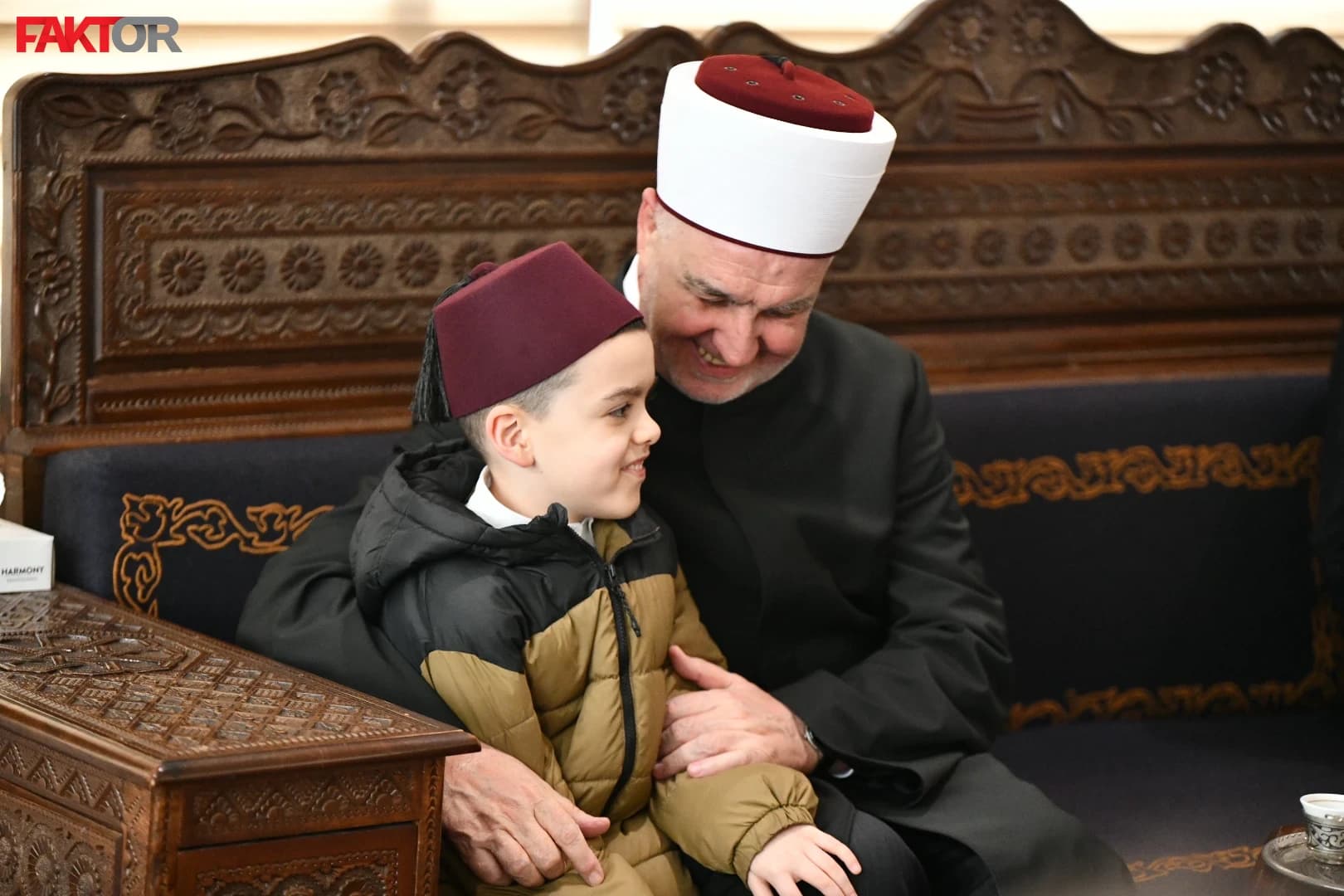 Tradicionalno bajramsko čestitanje kod reisu-l-uleme: Brojni gosti, oni najmlađi dobili "bajram-banku"