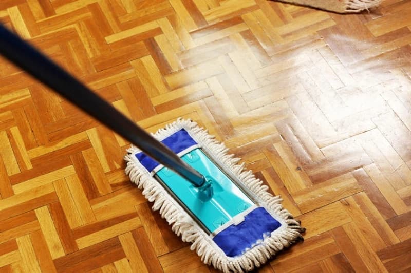 Podovi za čas budu čisti i sjajni