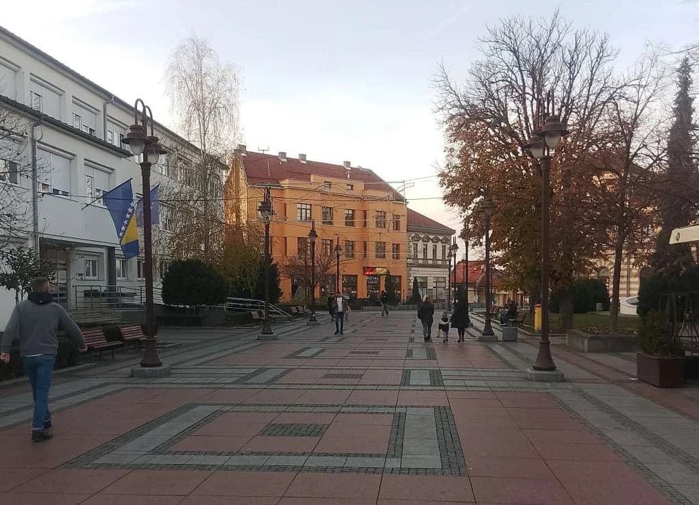 SNSD kritikuje upotrebu oružja u Brčkom zbog proslave pobjede Zmajeva, ali ne i kad se puca uoči "dana RS-a"