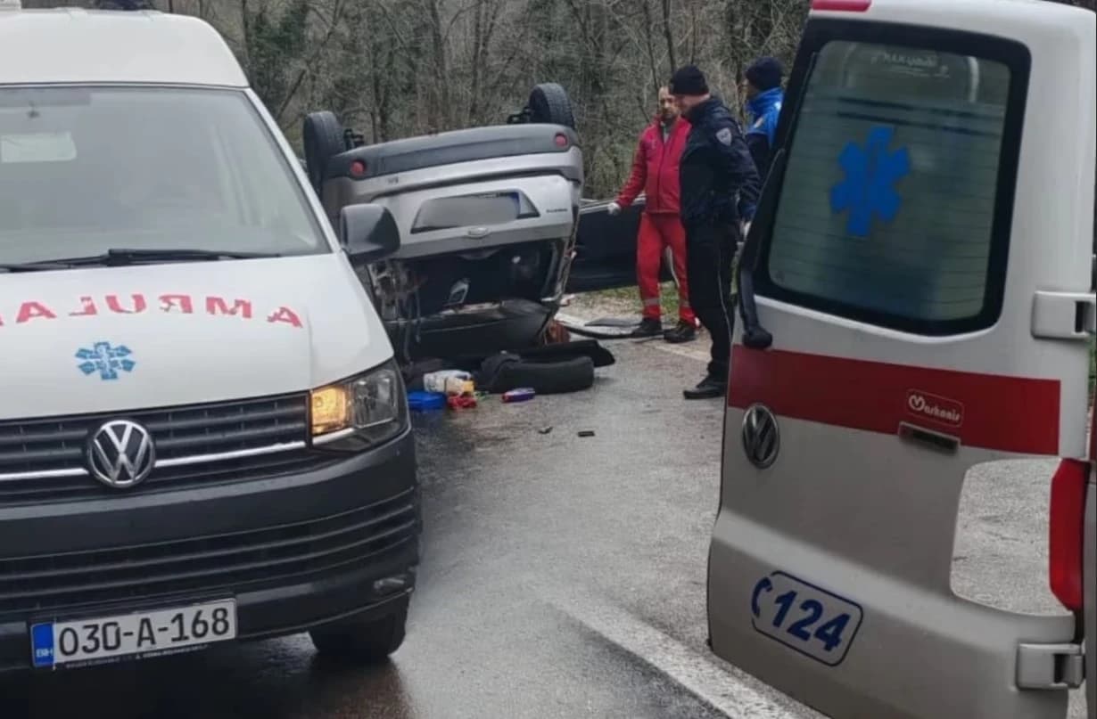 Dvadesetjednogodišnjak teško povrijeđen u prevrtanju vozila na cesti Prozor-Jablanica