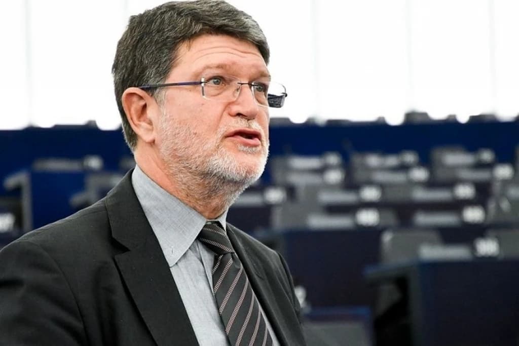 Tonino Picula