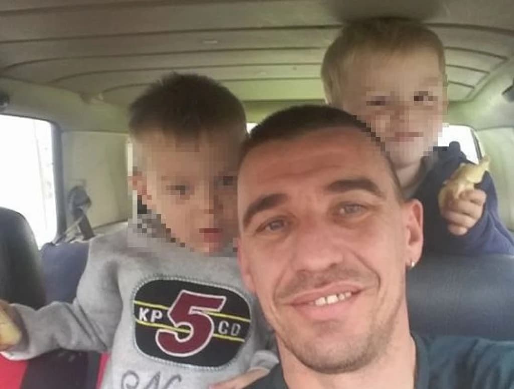 Krpo Eldin s djecom 