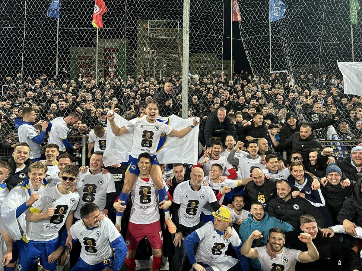 Pogledajte kako su BHFanaticosi i Zmajevi proslavili plasman na Mundijal