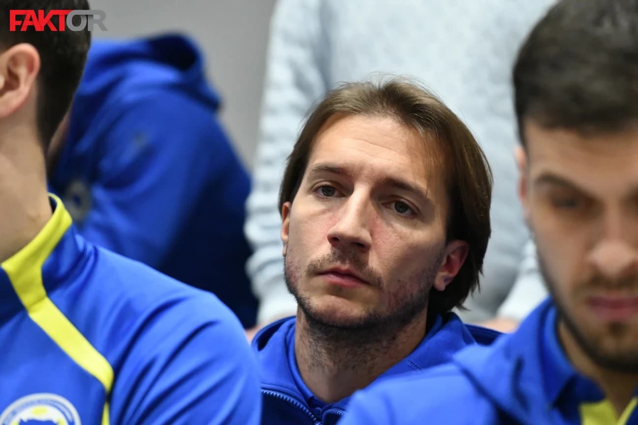 Šunjić otkrio kako su ga Barbarez i Spahić uvjerili da zaigra za Zmajeve: Džeko nam je važniji nego Modrić Hrvatskoj