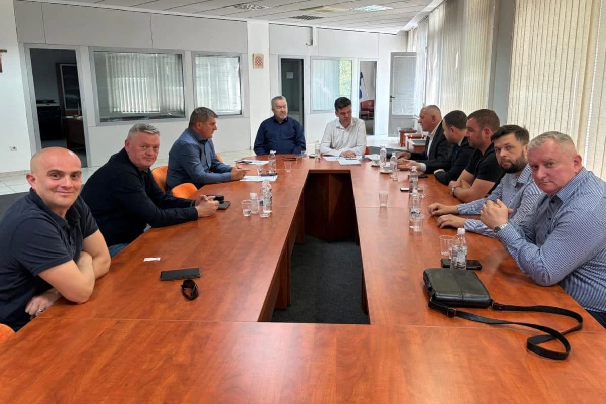 Koalicijski sporazum pet hrvatskih stranaka u finišu: Za 15 dana izlaze s kandidatom za Predsjedništvo BiH