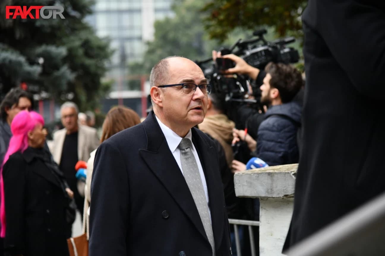 Schmidt: Pitanje državne imovine radije bih prepustio domaćim političarima