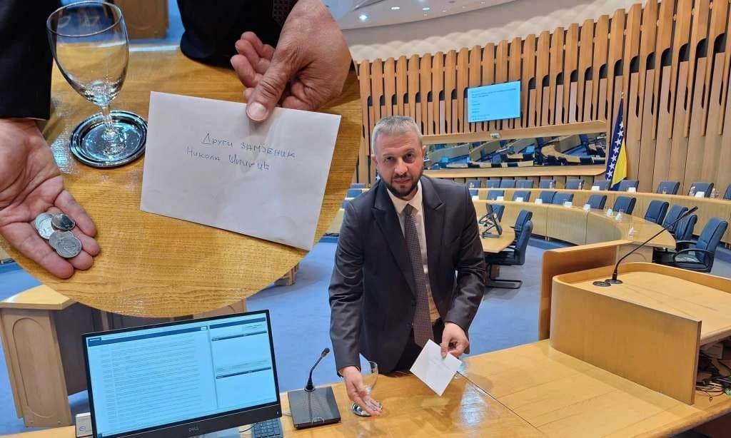 Želimir Nešković ostavio 5 KM Špiriću