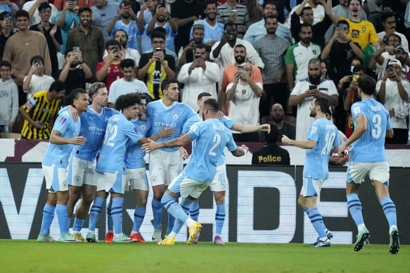 Trofejni fudbaler napušta Manchester City, Guardiola ga je nazivao sinom