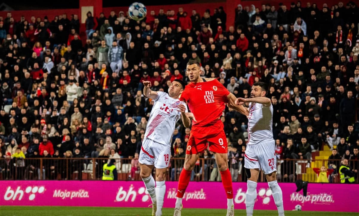 Spahić u duelu sa defanzivcima Zrinjskog