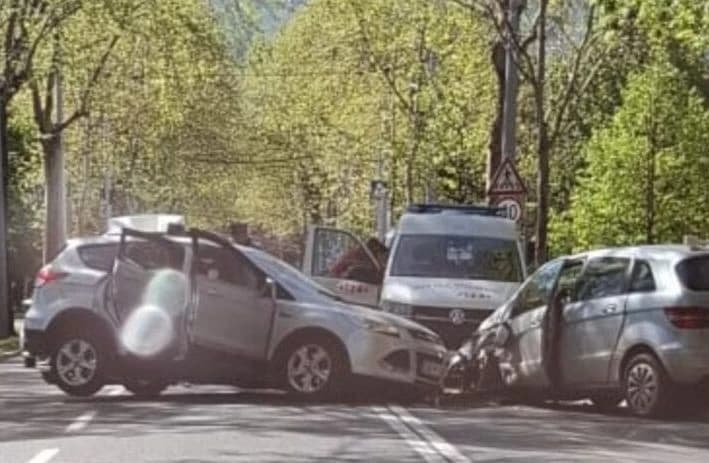 S mjesta udesa