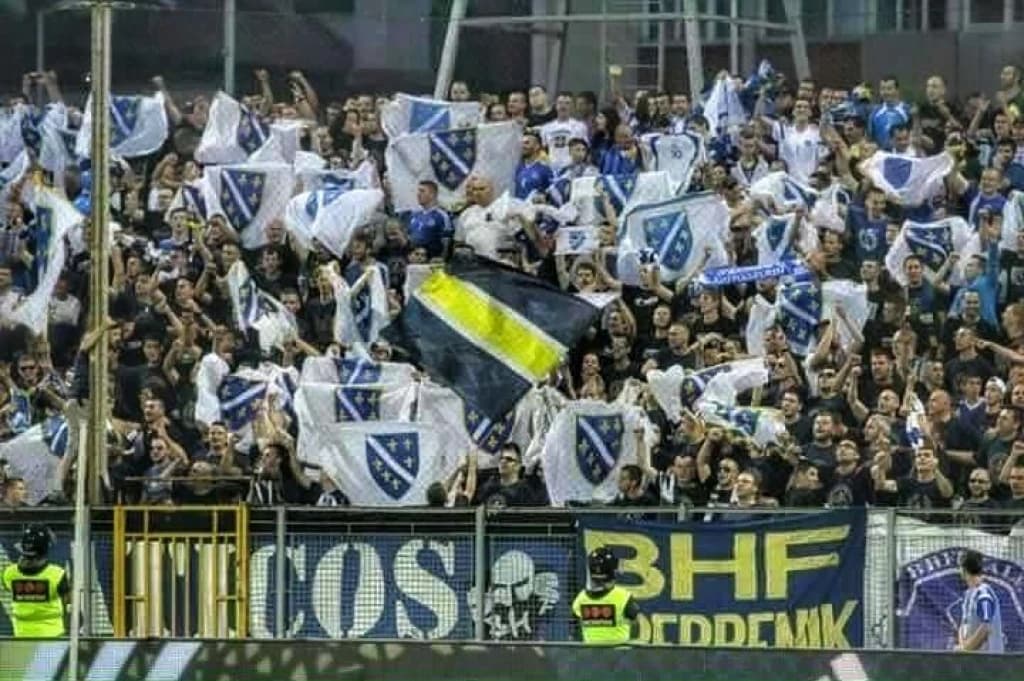 Karamatić od FIFA-e traži zabranu zastave sa ljiljanima na stadionima